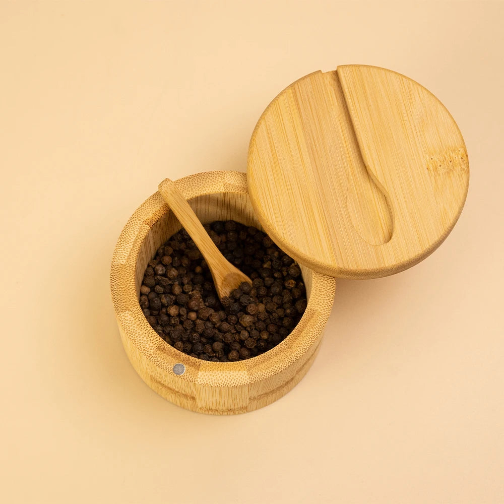 Boîte à condiments bambou avec cuillère en bois et couvercle pour un rangement élégant