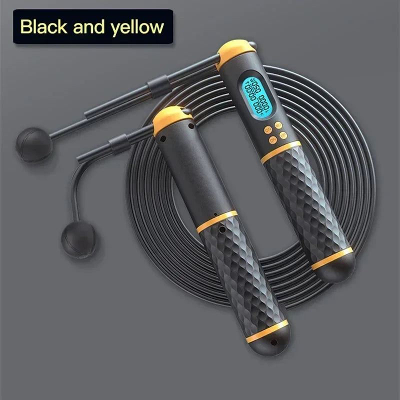 Corde à sauter intelligente noire et jaune avec écran numérique pour suivre les performances