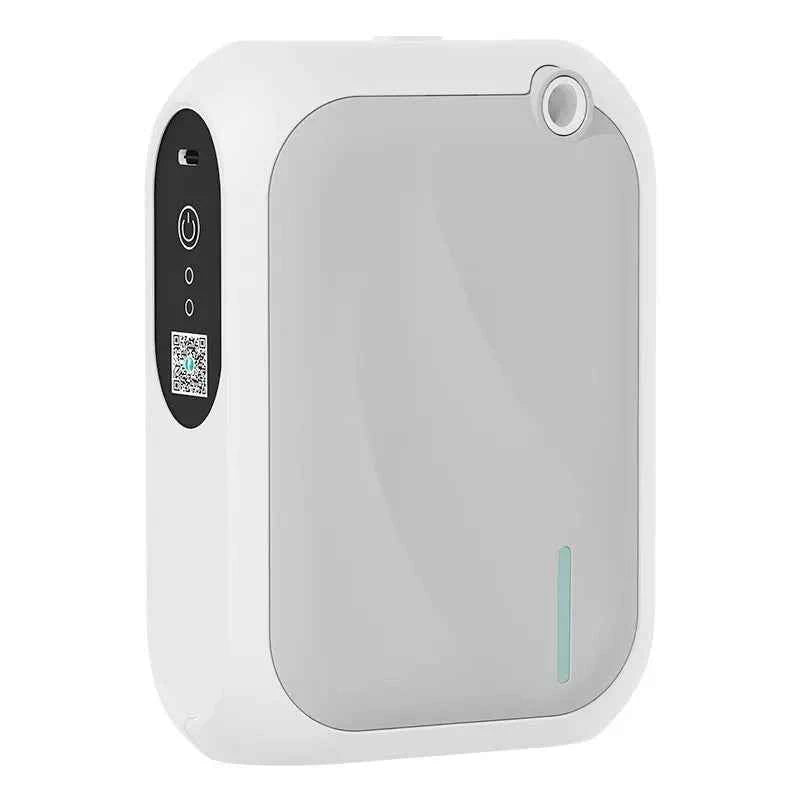 Diffuseur d'huiles essentielles décoratif en blanc, avec un design moderne et un affichage LED