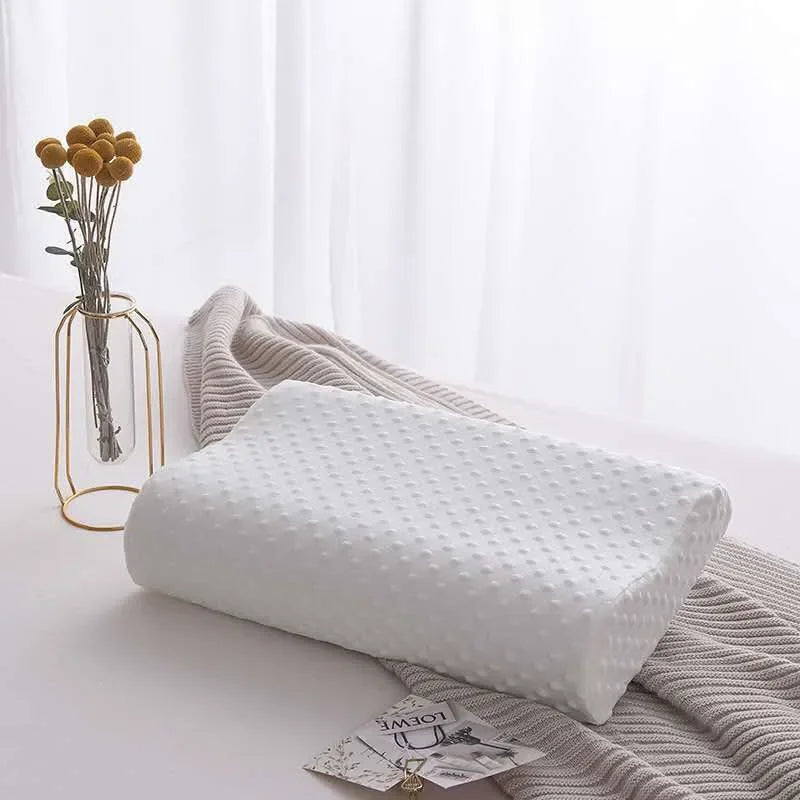 Oreiller mémoire de forme blanc avec texture douce pour un confort optimal durant le sommeil