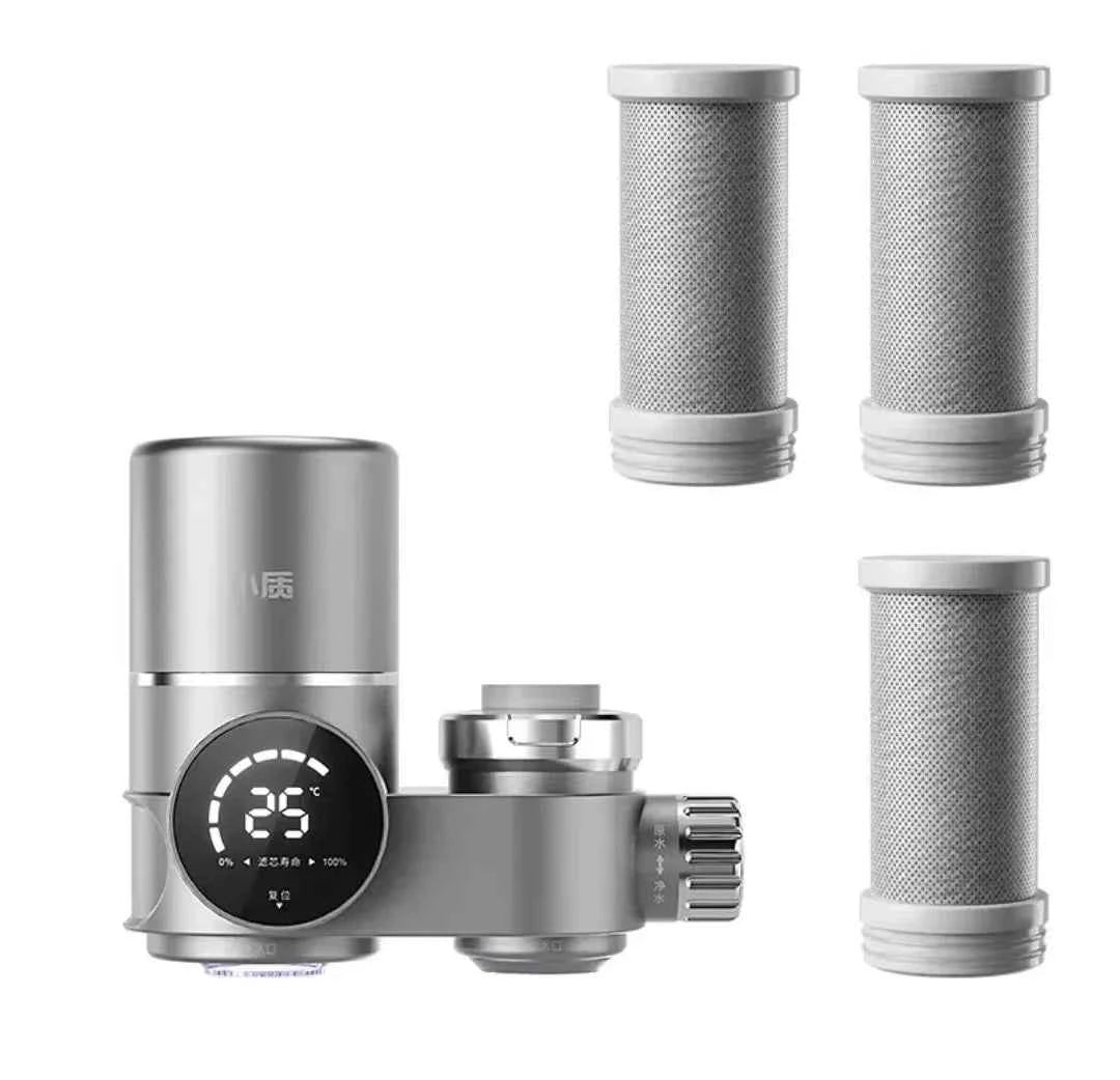 Purificateur d'eau robinet design moderne avec trois filtres pour une eau propre et saine