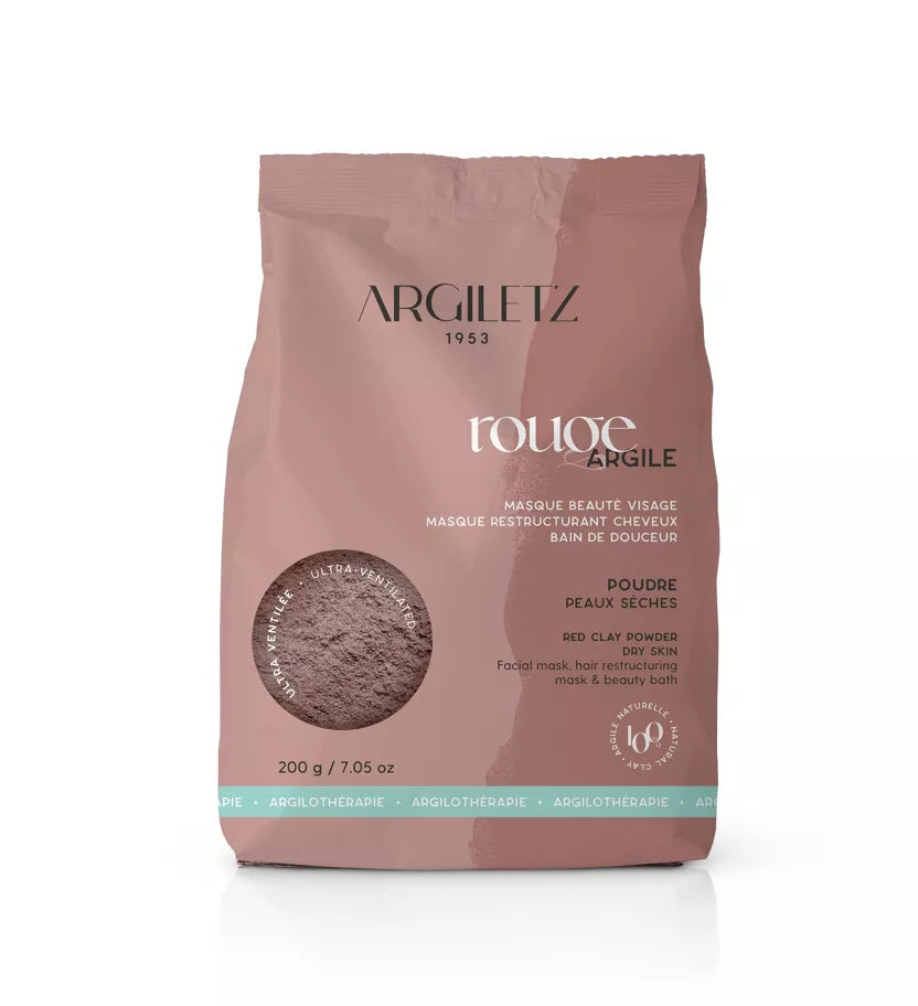 Sachet d'argile rouge de 200 gramme vue de face. L'argile rouge est indiquée sur l'image comme étant idéale pour des masques beauté pour le visage, des masques restructurant pour les cheveux et idéal pour les peaux sèches. L'argile rouge peut également servir en utilisation interne.