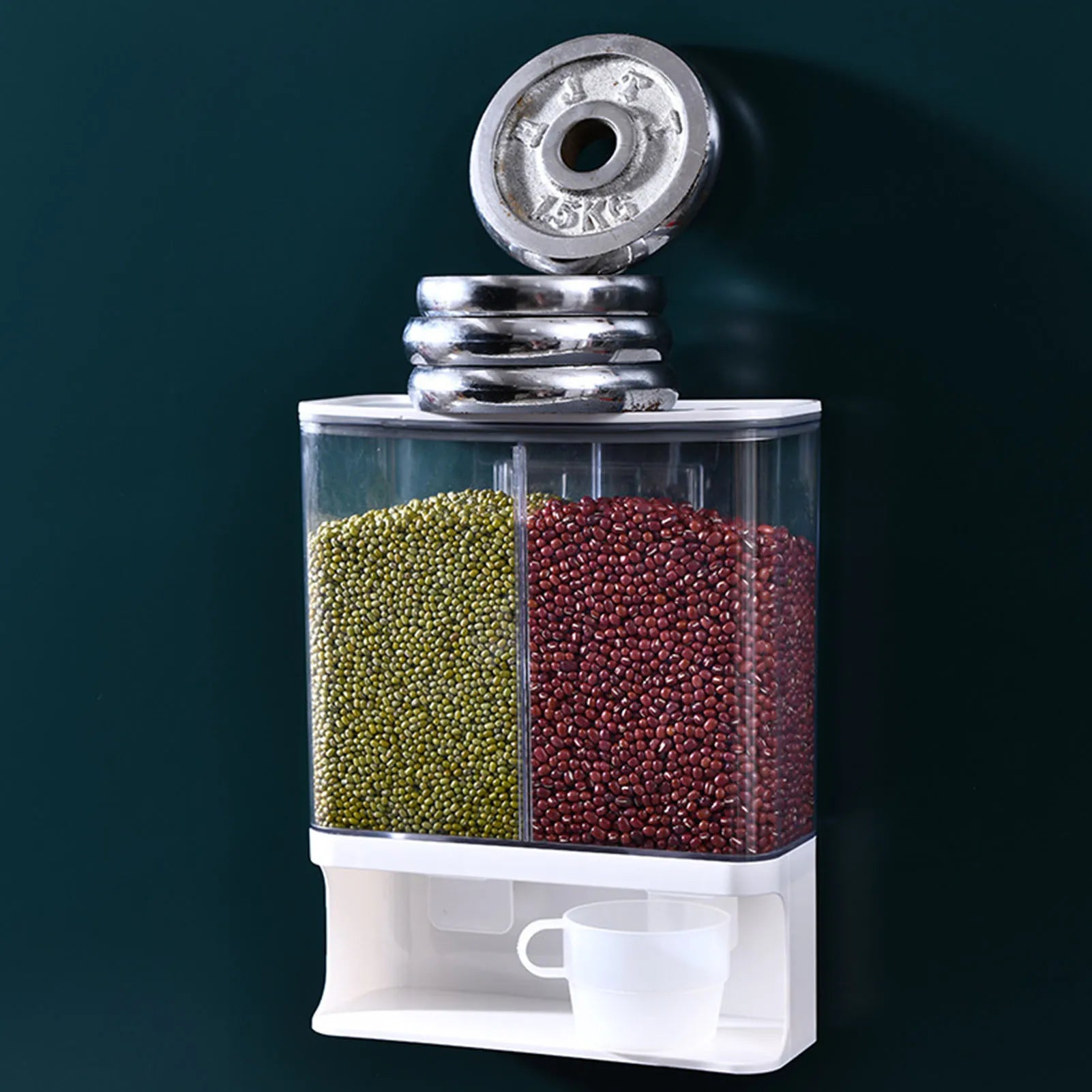Distributeur de nourriture pratique avec deux compartiments pour conserver les grains en toute simplicité
