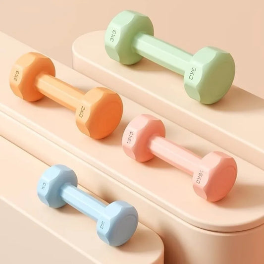 Petits haltères colorés en plusieurs poids pour un entraînement amusant et dynamique à la maison