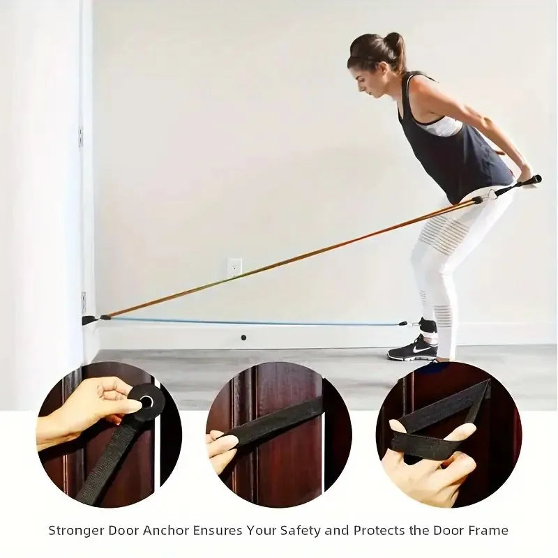 Femme utilisant un élastique de fitness avec ancre de porte pour un entraînement sûr chez soi